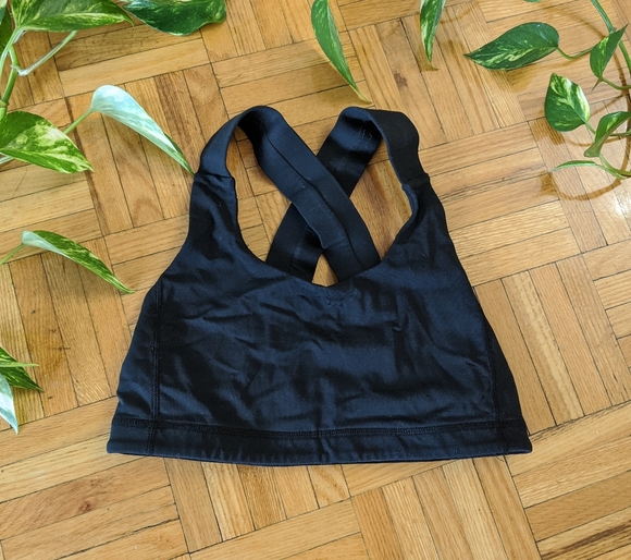Lululemon Cross Back Bra - Picture 4 of 7